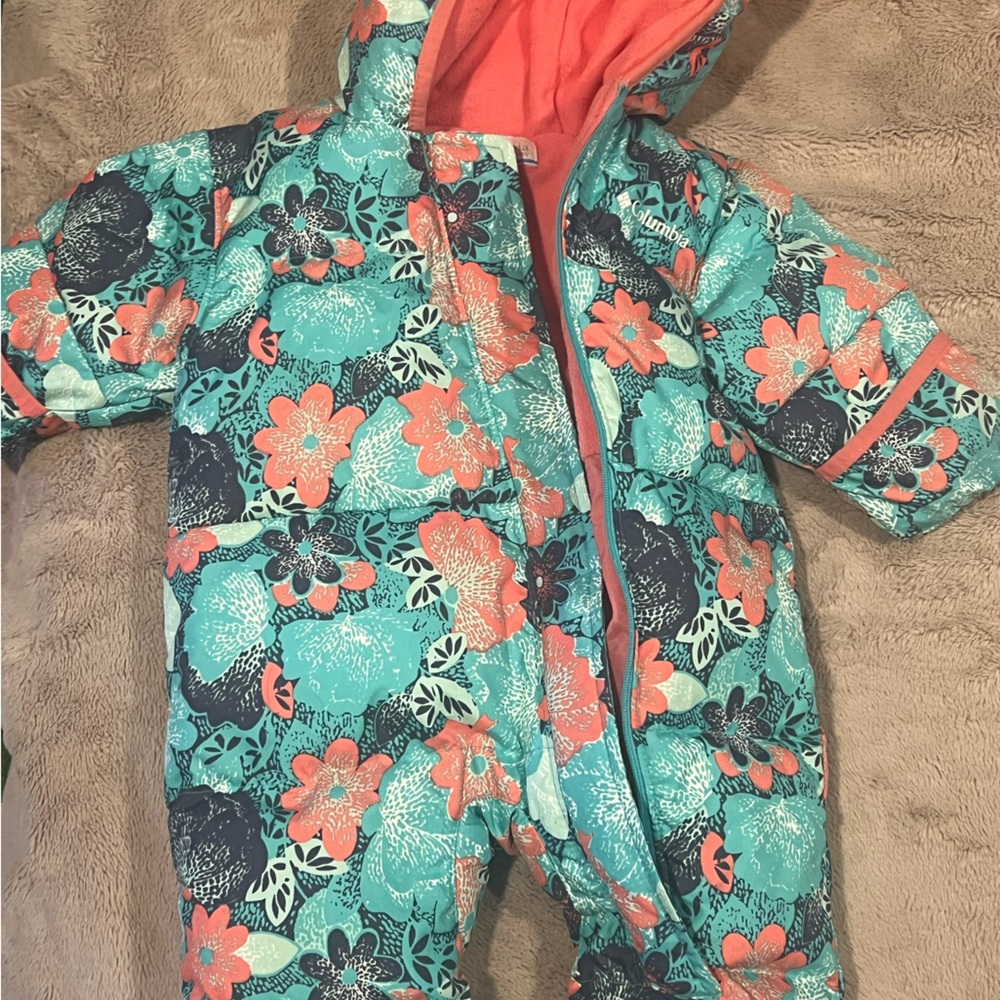 Columbia Baby Snow suit excellent condition